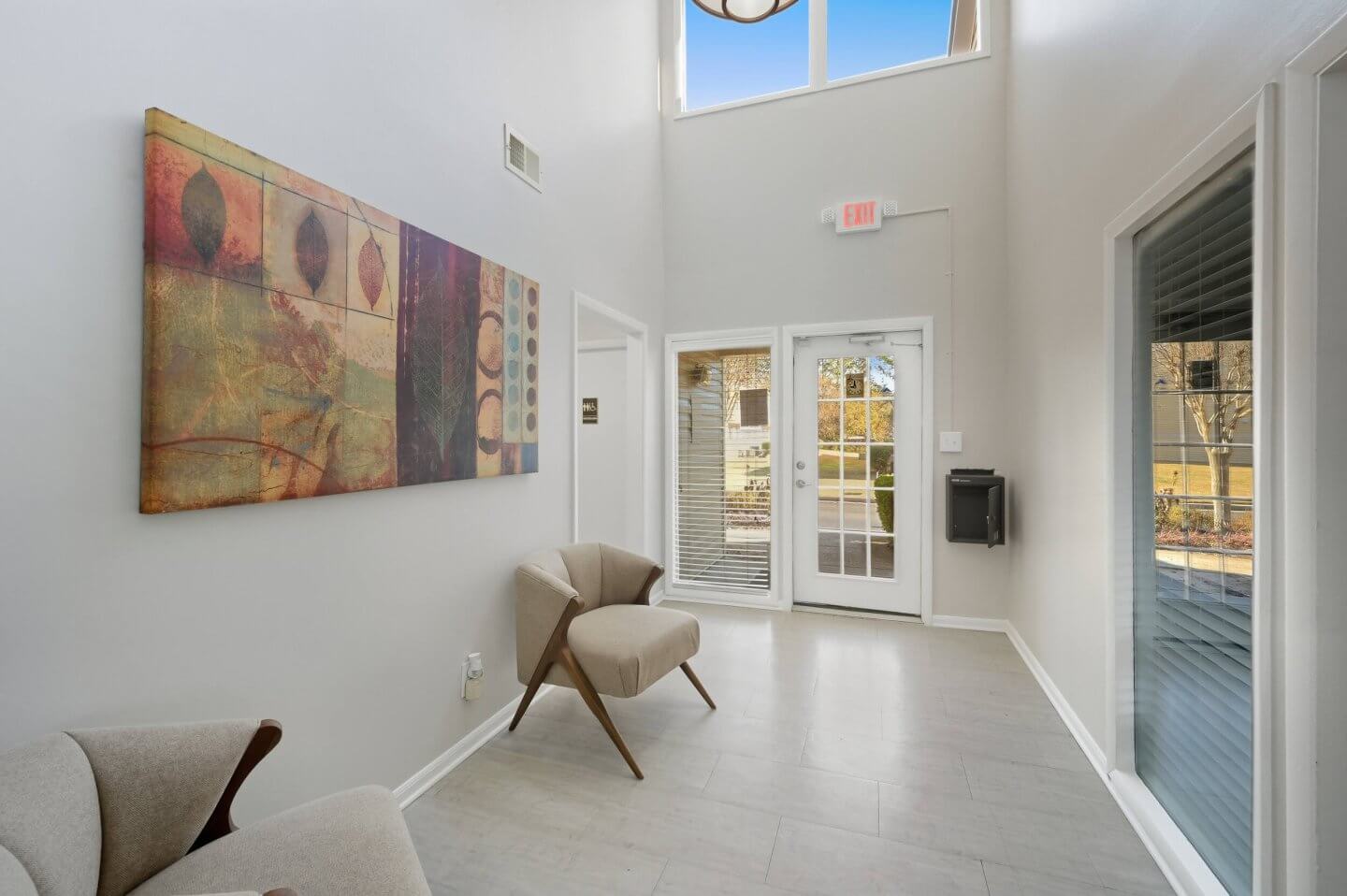 10 1111 amber dr norcross ga 30071 usa living room dsc 7462